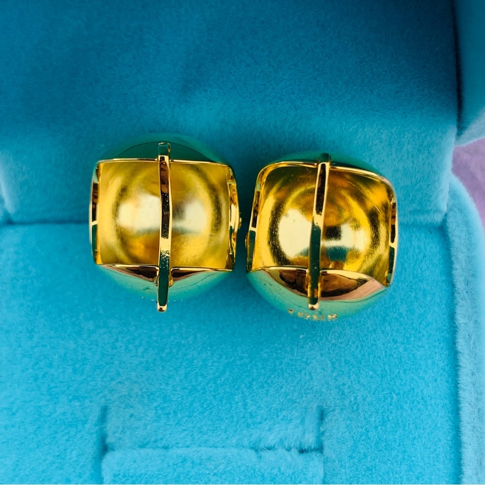 TOUS Gold Bear on Round White Pearl Studs Scoops Earrings - Picture 11 of 16